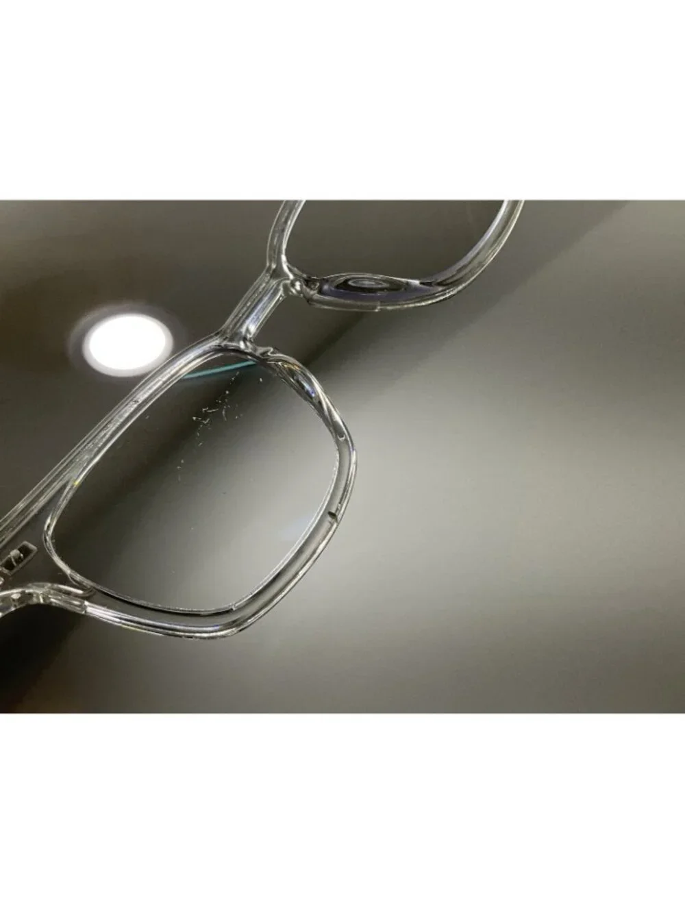 Peepers frame very